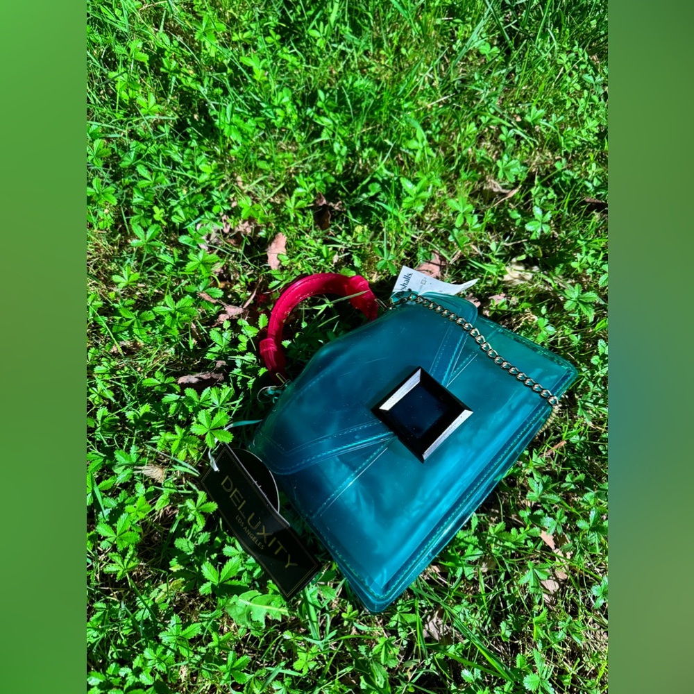 Deluxity Hot Greenish Purse w Handle Cross Body Chain Strap Heavy Plastic